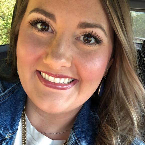 Meet your Posher, Molly - Picture 1 of 1